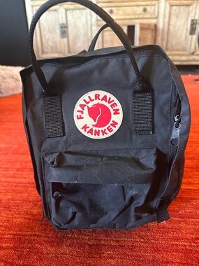 Fjallraven kanken Mini Backpack - Black